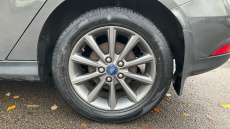 Ford Focus 1.0 EcoBoost 125 Titanium 5dr Petrol Hatchback